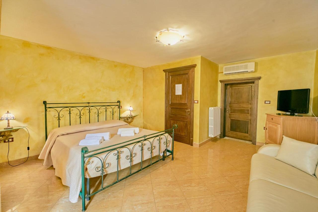 Centro Storico Rooms Gallipoli Exterior foto